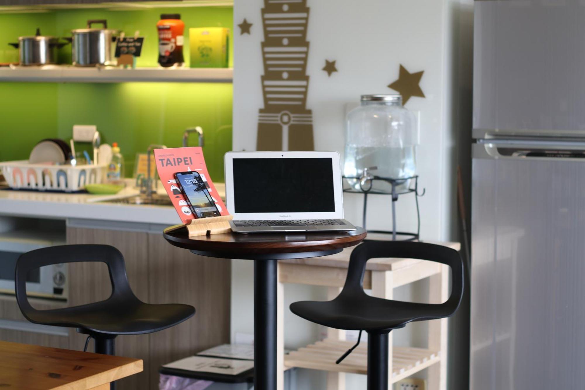 Easymind Guesthouse Taipei Main Station Extérieur photo